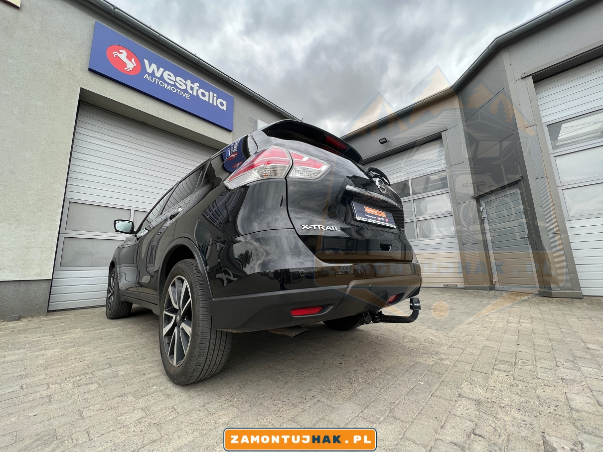 Nissan X-Trail 2017 z hakem wypinanym pionowo Westfalia A40V - funkcjonalność i elastyczność dla Twojego SUV-a